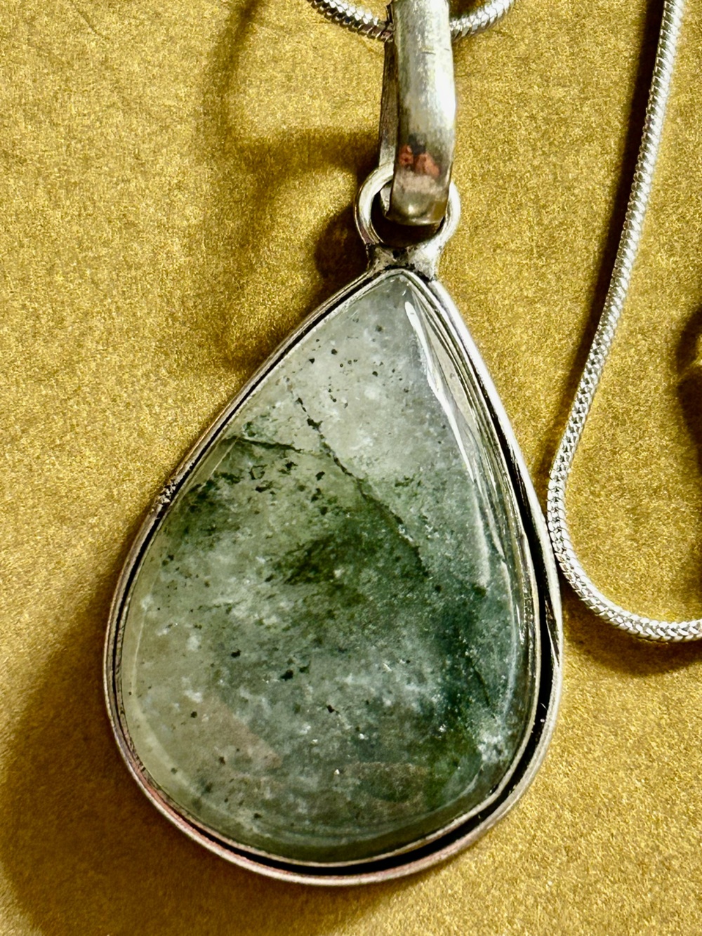NWOT Necklace Moss Agate stone teardrop  .925 Sterling silver bezel, snake chain